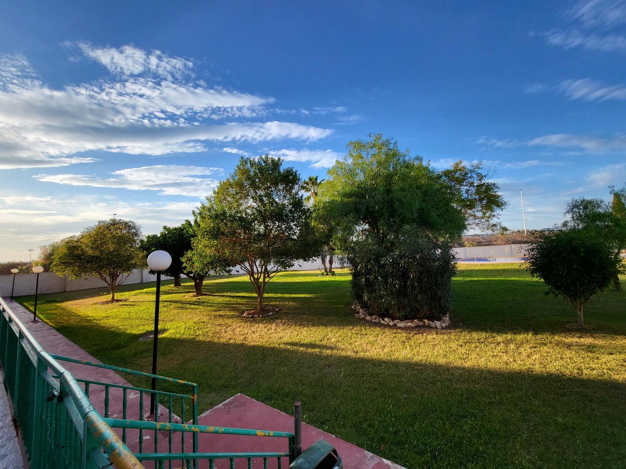Appartamento Skyline 21 Torrevieja Esterno foto