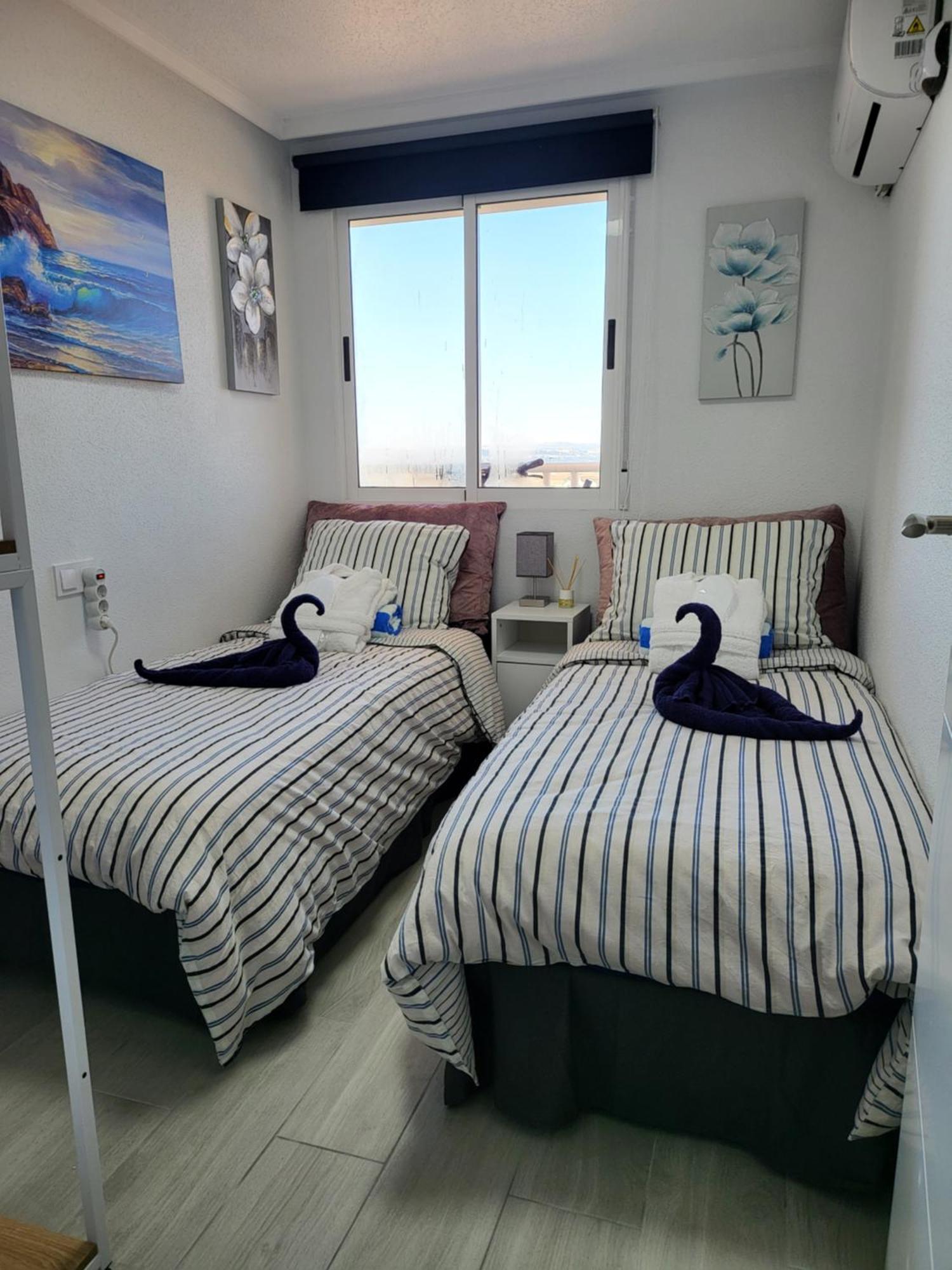 Appartamento Skyline 21 Torrevieja Esterno foto