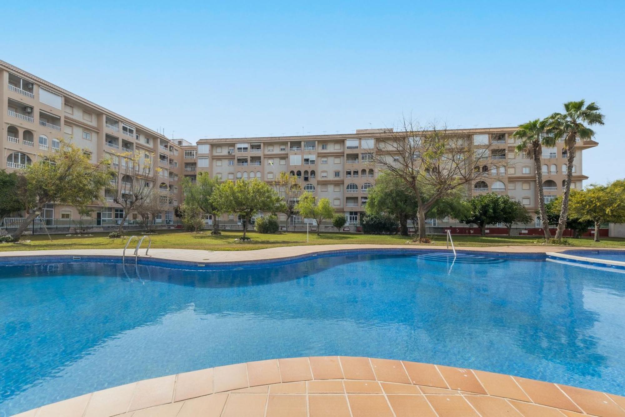 Appartamento Skyline 21 Torrevieja Esterno foto